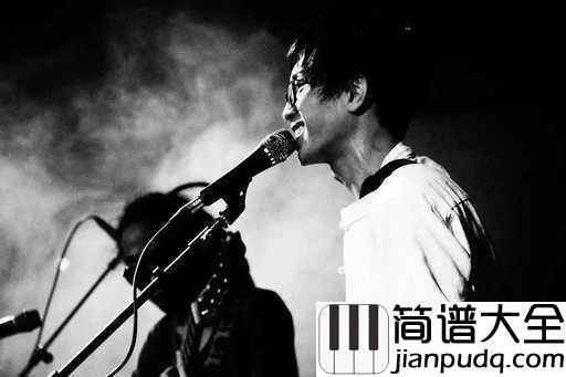 大猩猩吉他谱_尧十三_大猩猩,我们不能亲吻,那至少要拥抱